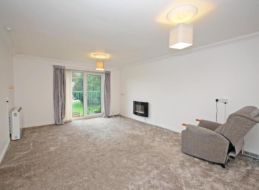 28 Queensfort Court, Saintfield Road, Carryduff, Belfast, BT8 8NF