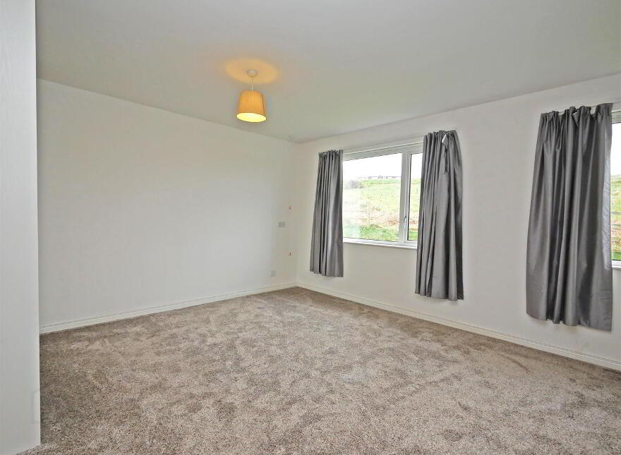 28 Queensfort Court, Saintfield Road, Carryduff, Belfast, BT8 8NF