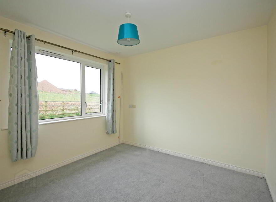 28 Queensfort Court, Saintfield Road, Carryduff, Belfast, BT8 8NF
