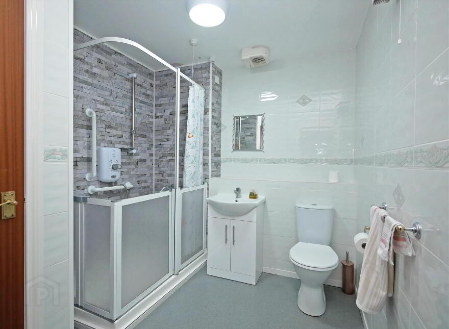 28 Queensfort Court, Saintfield Road, Carryduff, Belfast, BT8 8NF