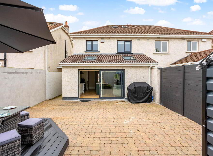 4 Larkfield Close, Lucan, K78DK37
