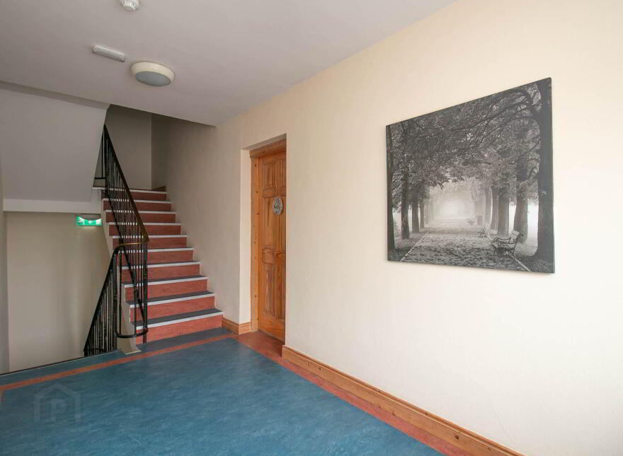 Apt 12, Palm Court, Arvagh, H12R7T8