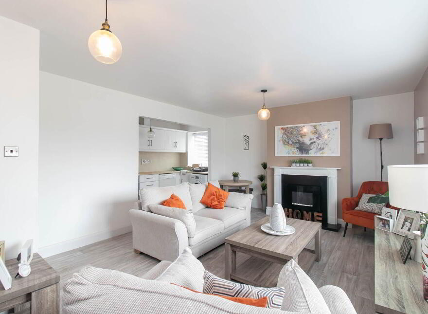 Apt 12, Palm Court, Arvagh, H12R7T8