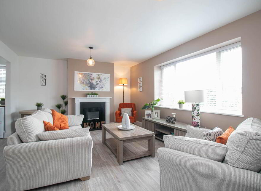 Apt 12, Palm Court, Arvagh, H12R7T8