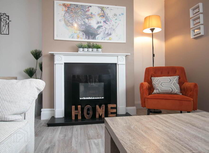 Apt 12, Palm Court, Arvagh, H12R7T8