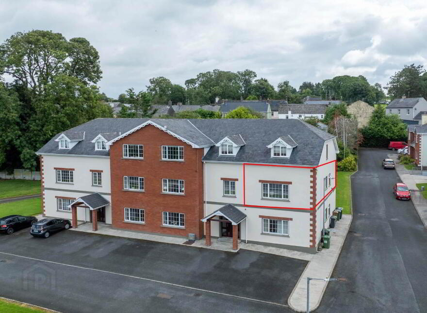 Apt 12, Palm Court, Arvagh, H12R7T8