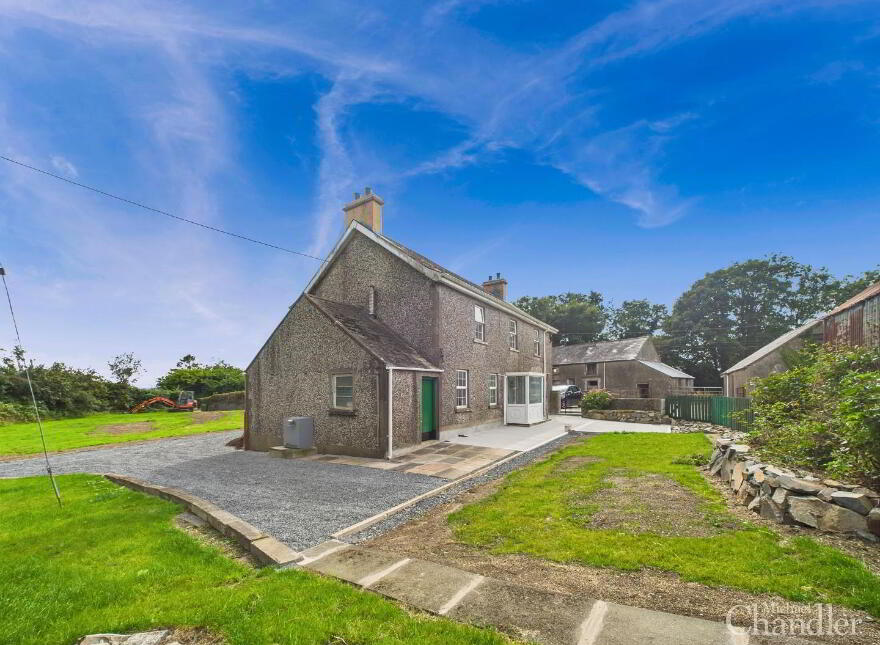 32 Glassdrumman Road, Ballynahinch, BT24 8UX
