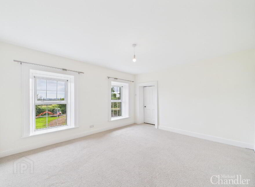 32 Glassdrumman Road, Ballynahinch, BT24 8UX