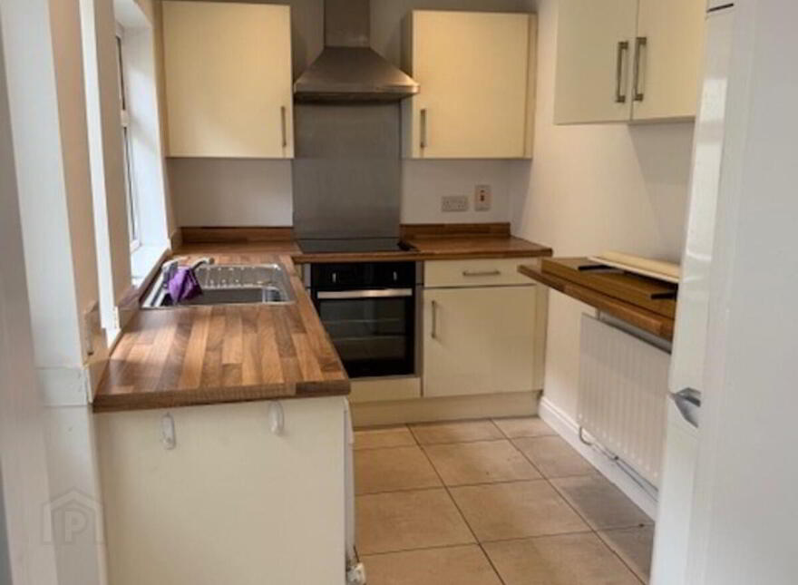25 Elmdale, Bloomfield, Belfast, BT5 5BX