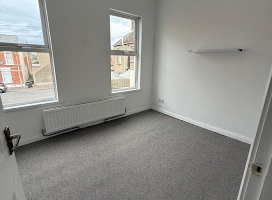 25 Elmdale, Bloomfield, Belfast, BT5 5BX