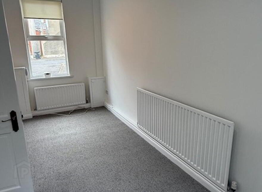 25 Elmdale, Bloomfield, Belfast, BT5 5BX