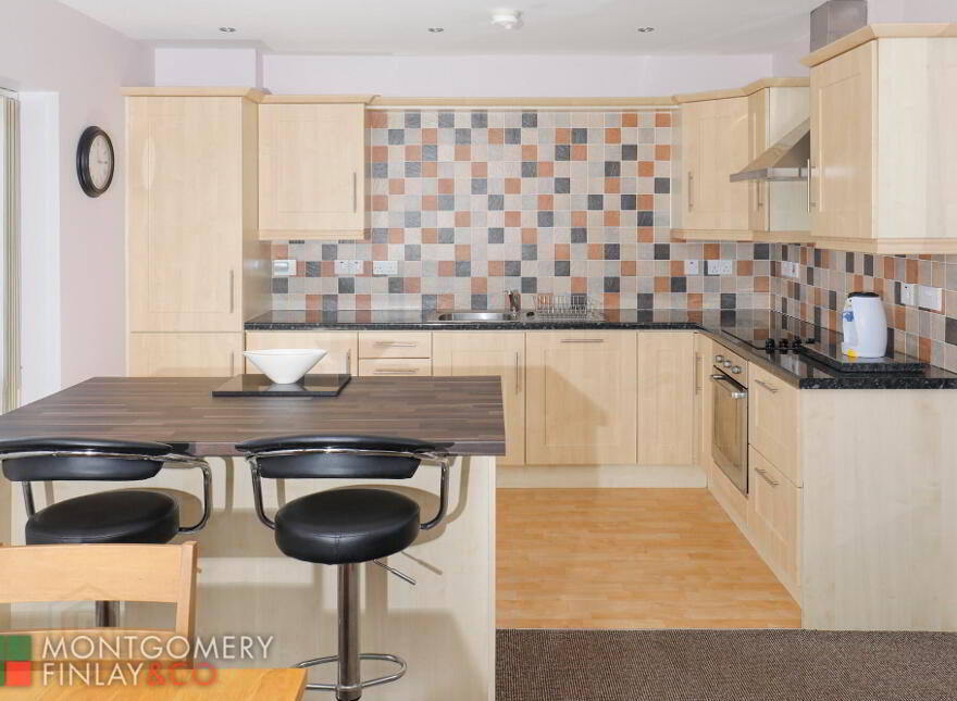 14 Oakhill Avenue, Enniskillen, BT74 4EA