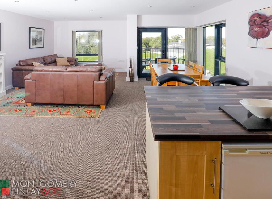 14 Oakhill Avenue, Enniskillen, BT74 4EA