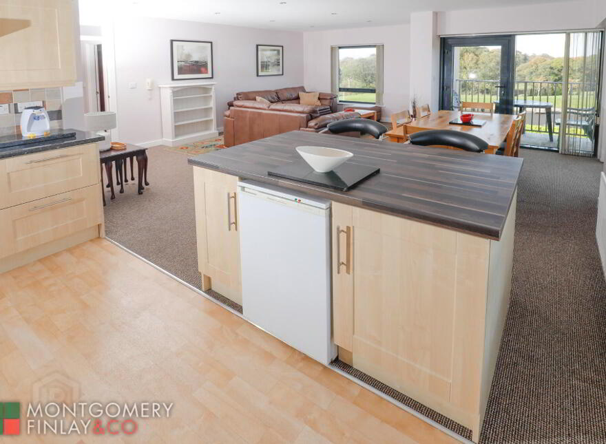 14 Oakhill Avenue, Enniskillen, BT74 4EA