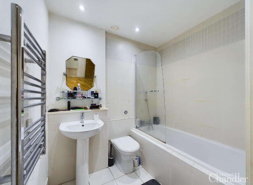 11.05 Obel Tower, Donegall Quay, Belfast, BT1 3NH
