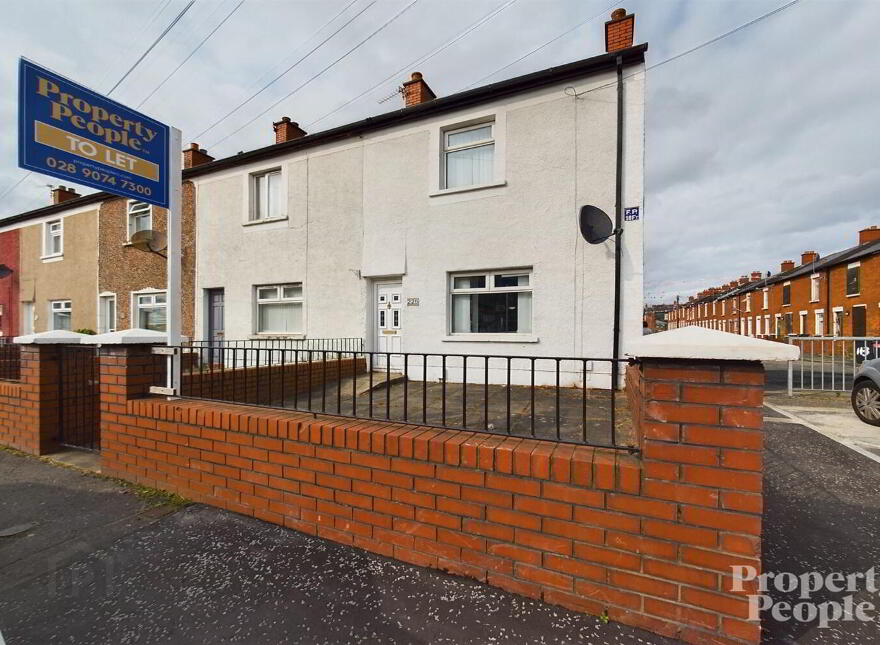 225 Tates Avenue, Belfast, BT12 6NB photo