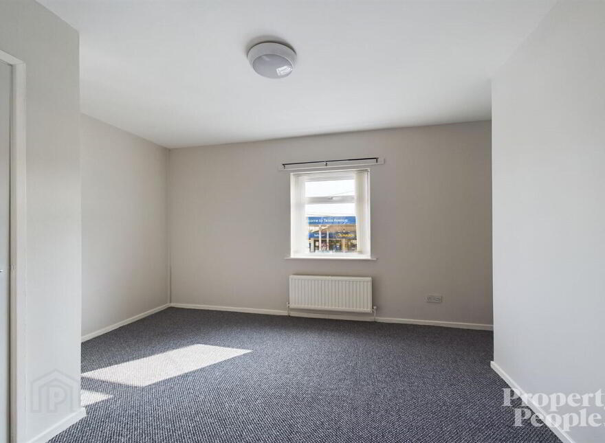 225 Tates Avenue, Belfast, BT12 6NB
