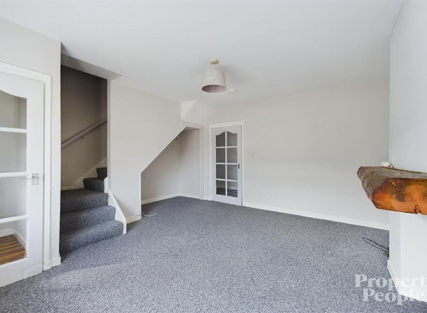 225 Tates Avenue, Belfast, BT12 6NB