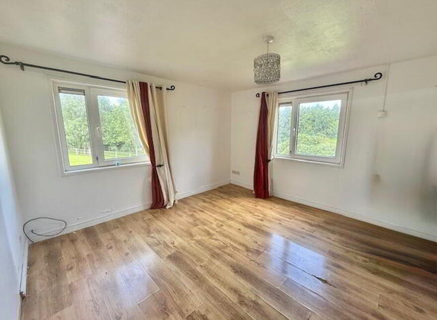 9d Meadow View Crescent, Derry, BT48 0JD