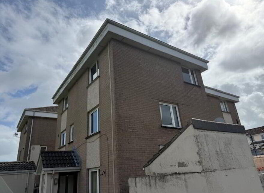 9d Meadow View Crescent, Derry, BT48 0JD