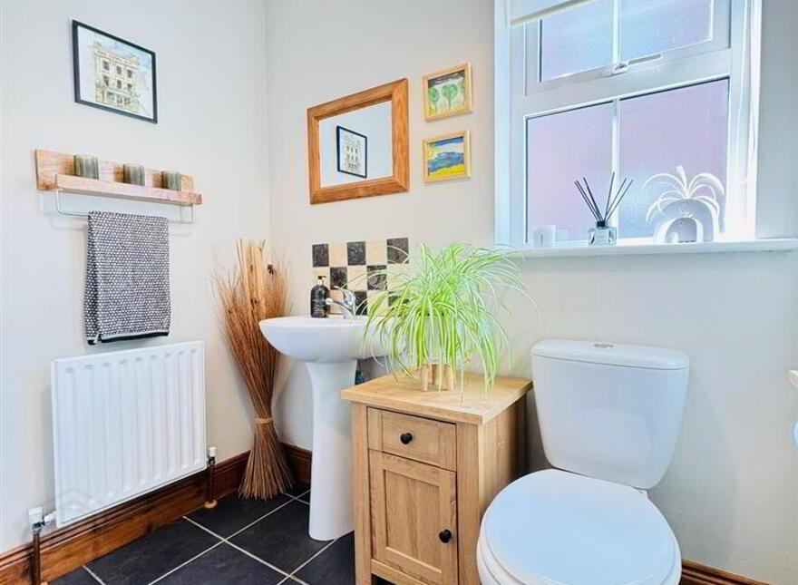 5 Dermont Avenue, Hydepark Road, Newtownabbey, BT36 4NY
