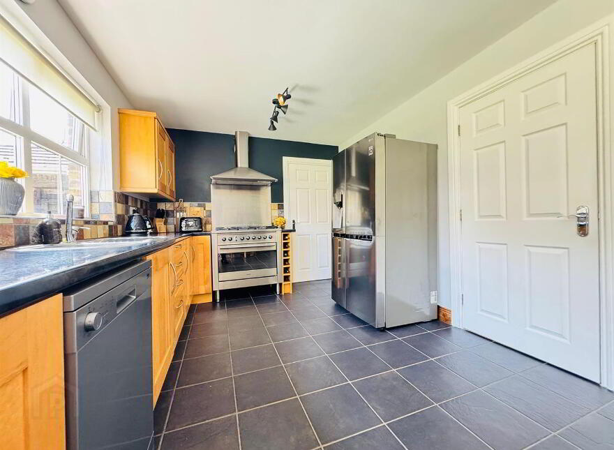 5 Dermont Avenue, Hydepark Road, Newtownabbey, BT36 4NY