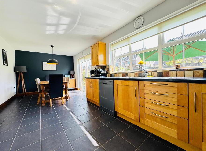 5 Dermont Avenue, Hydepark Road, Newtownabbey, BT36 4NY