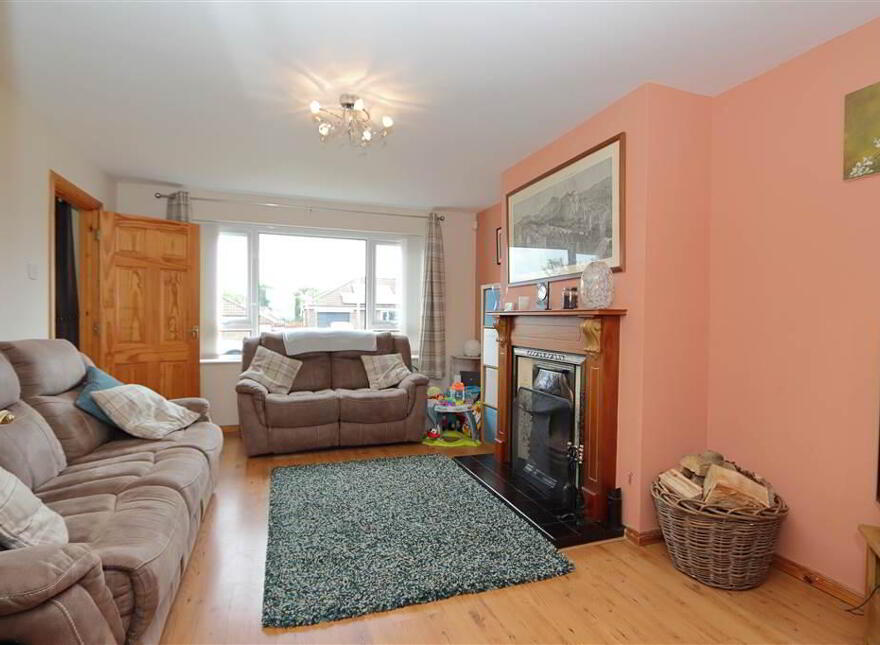 15 The Spires Crescent, Killinchy, BT23 6UQ