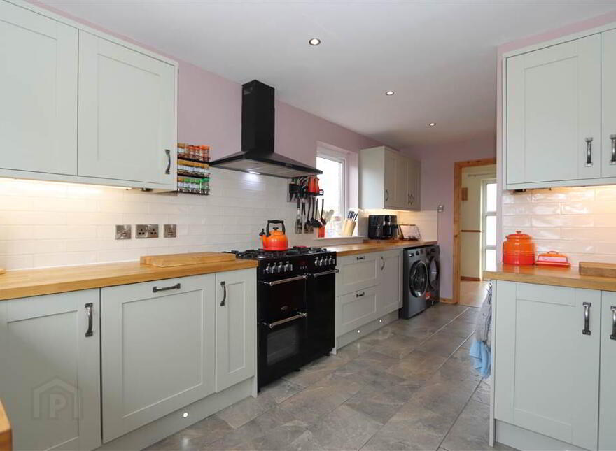 15 The Spires Crescent, Killinchy, BT23 6UQ