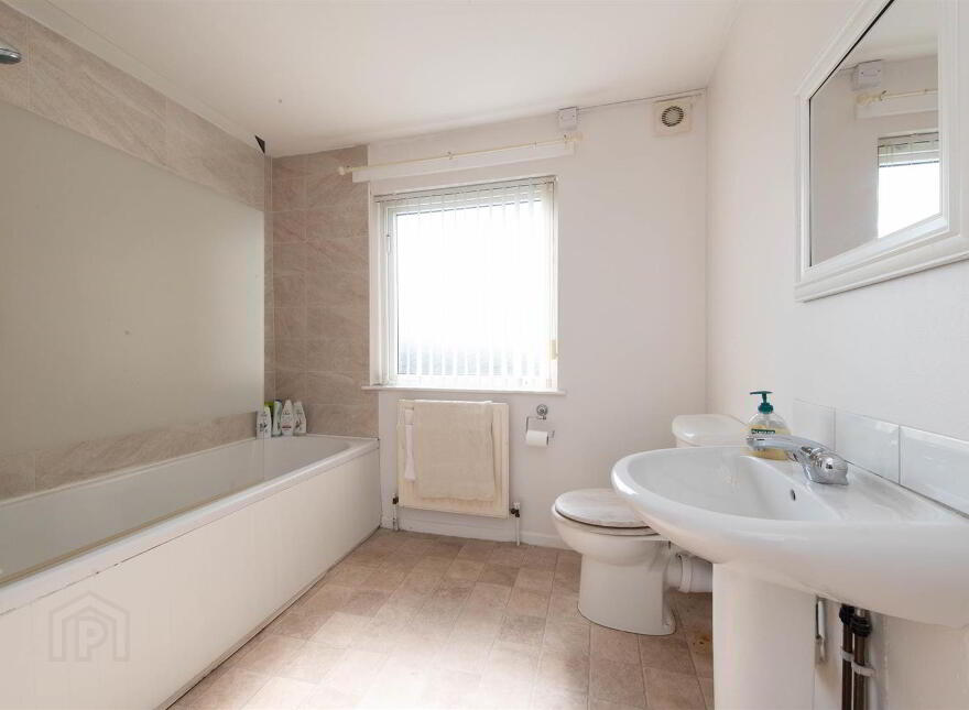 4 Mount Eden, Ballynahinch, BT24 8DL