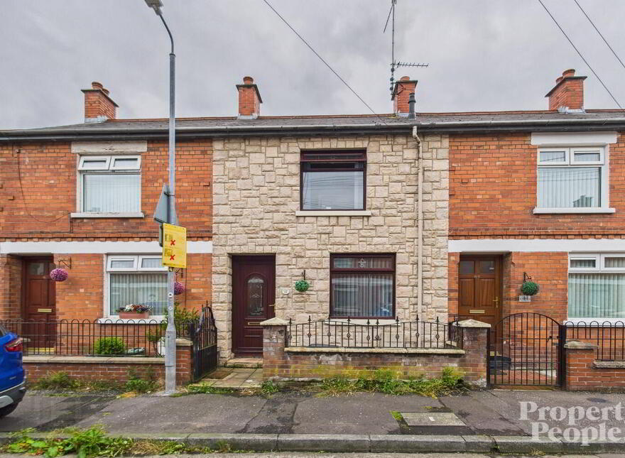 42 Beechmount Parade, Belfast, BT12 7LW