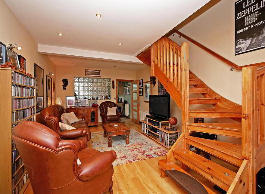 53 London Road, Off Ravenhill / Woodstock Road, Belfast, BT6 8EZ