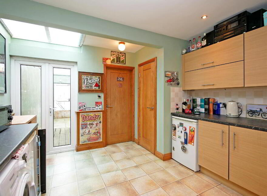 53 London Road, Off Ravenhill / Woodstock Road, Belfast, BT6 8EZ