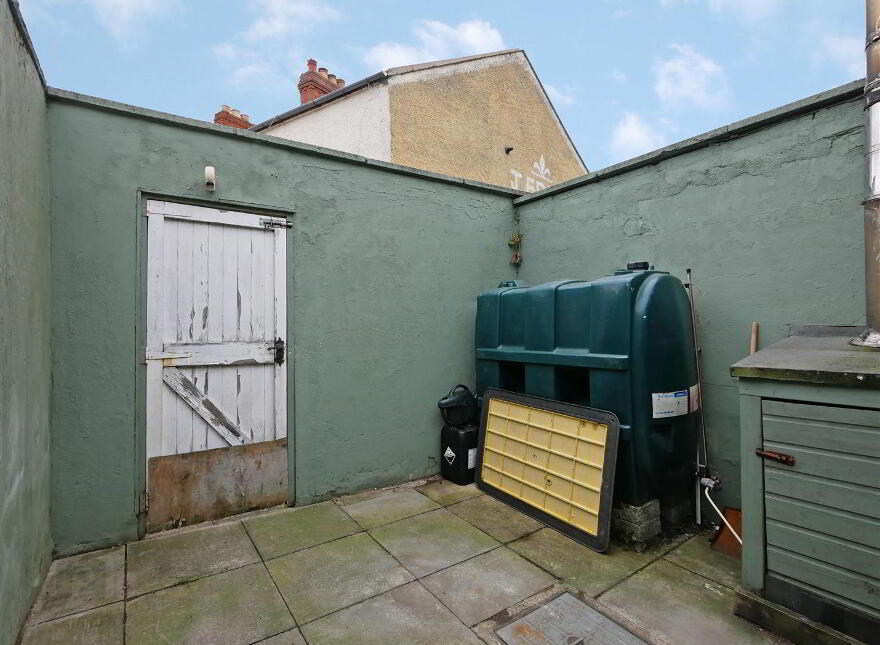 53 London Road, Off Ravenhill / Woodstock Road, Belfast, BT6 8EZ