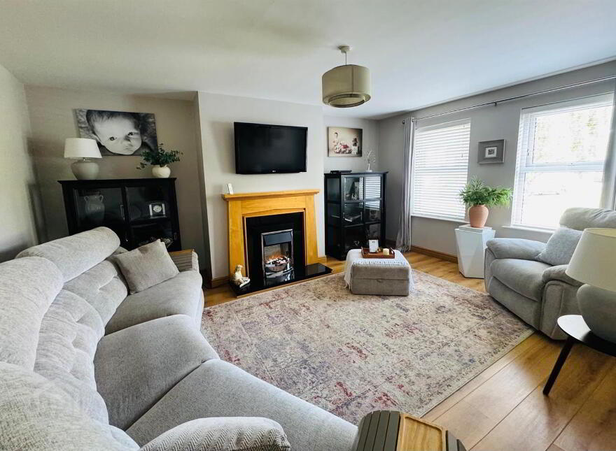 33 Woodvale Mews, Eglinton, L'Derry, BT47 3FE