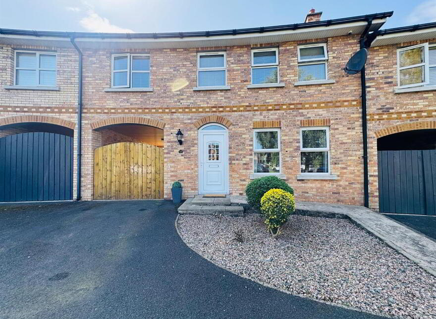 33 Woodvale Mews, Eglinton, L'Derry, BT47 3FE