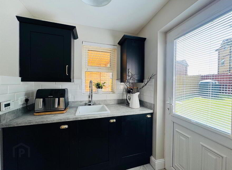 33 Woodvale Mews, Eglinton, L'Derry, BT47 3FE