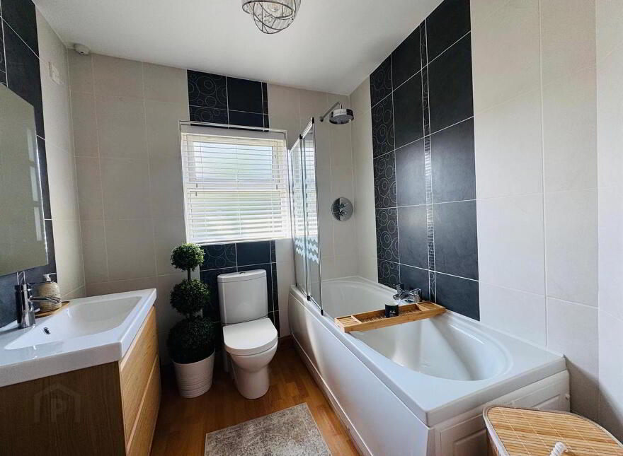 33 Woodvale Mews, Eglinton, L'Derry, BT47 3FE