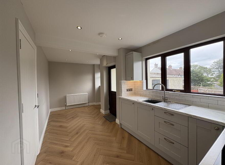8 Wallace Park, Lisbane, Comber, BT23 6AP