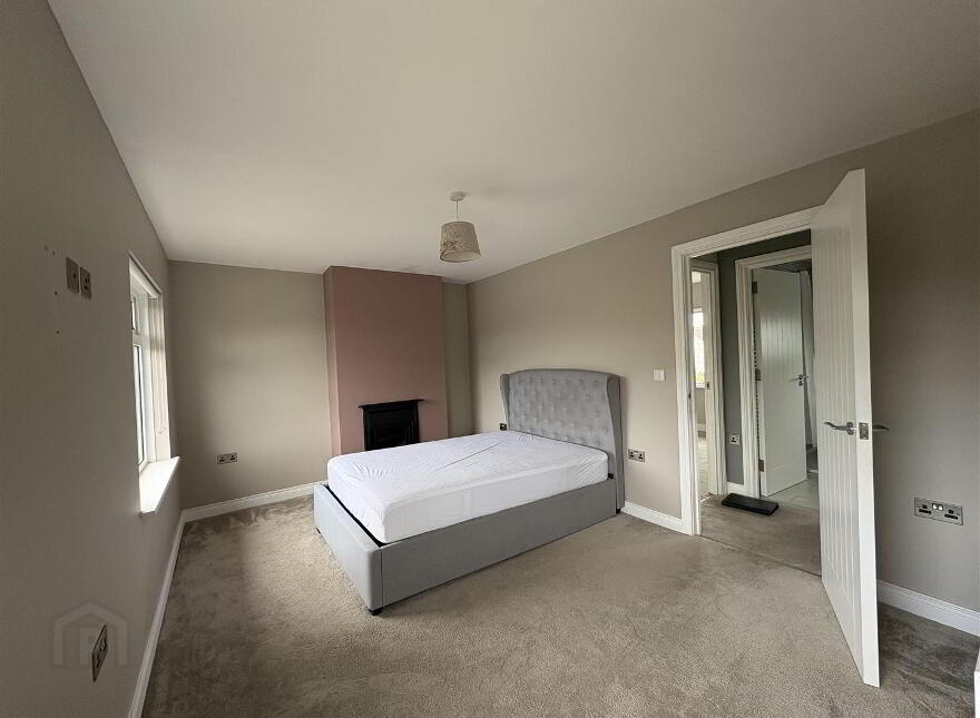 8 Wallace Park, Lisbane, Comber, BT23 6AP