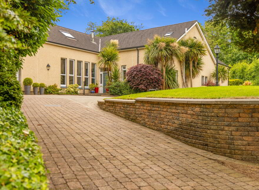 10 Sentry Hill, Ballymena, BT43 6NE