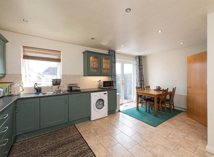 15 Todd's Hill Park, Saintfield, Ballynahinch, BT24 7FB