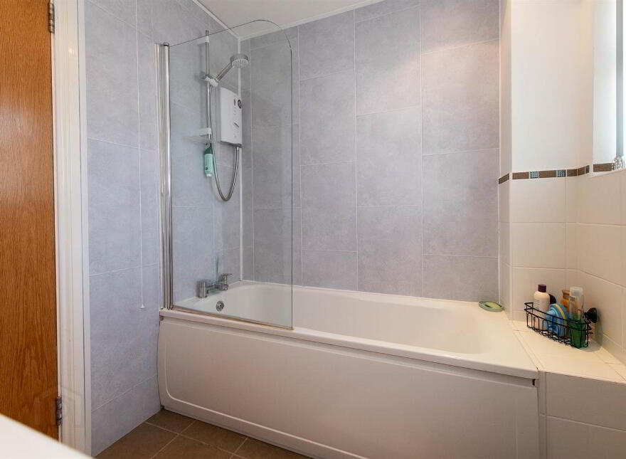 15 Todd's Hill Park, Saintfield, Ballynahinch, BT24 7FB