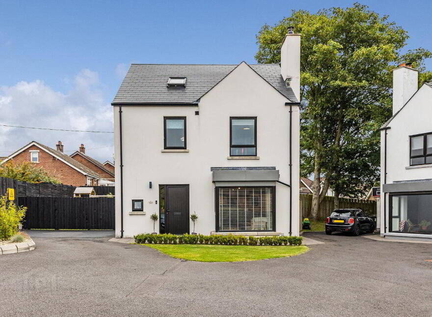 1 Knockbracken Gardens, Carryduff, Belfast, BT8 8FQ