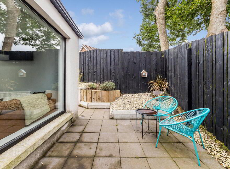 1 Knockbracken Gardens, Carryduff, Belfast, BT8 8FQ