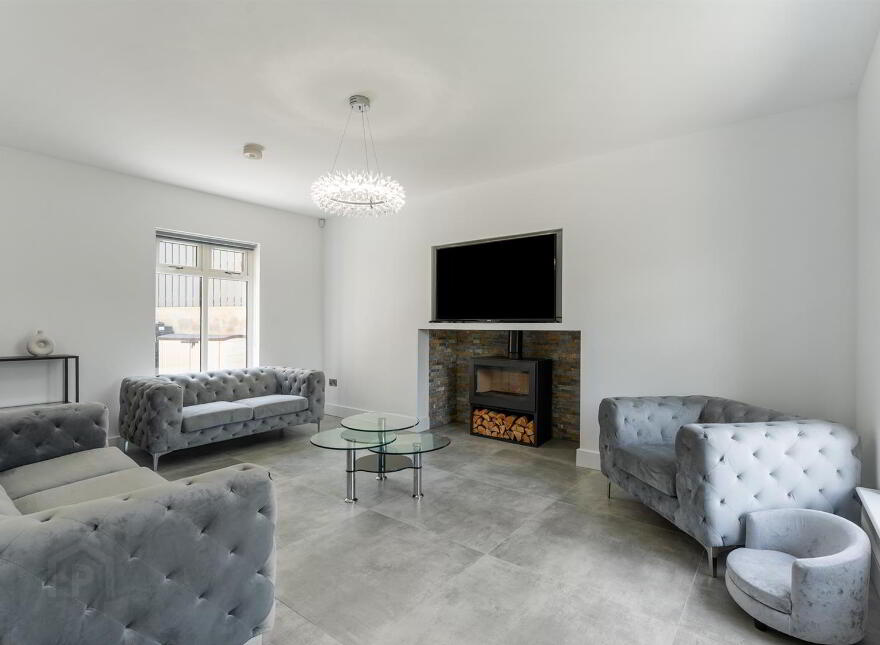 1a Clarke Lodge Mews, Newtownabbey, BT36 4PW