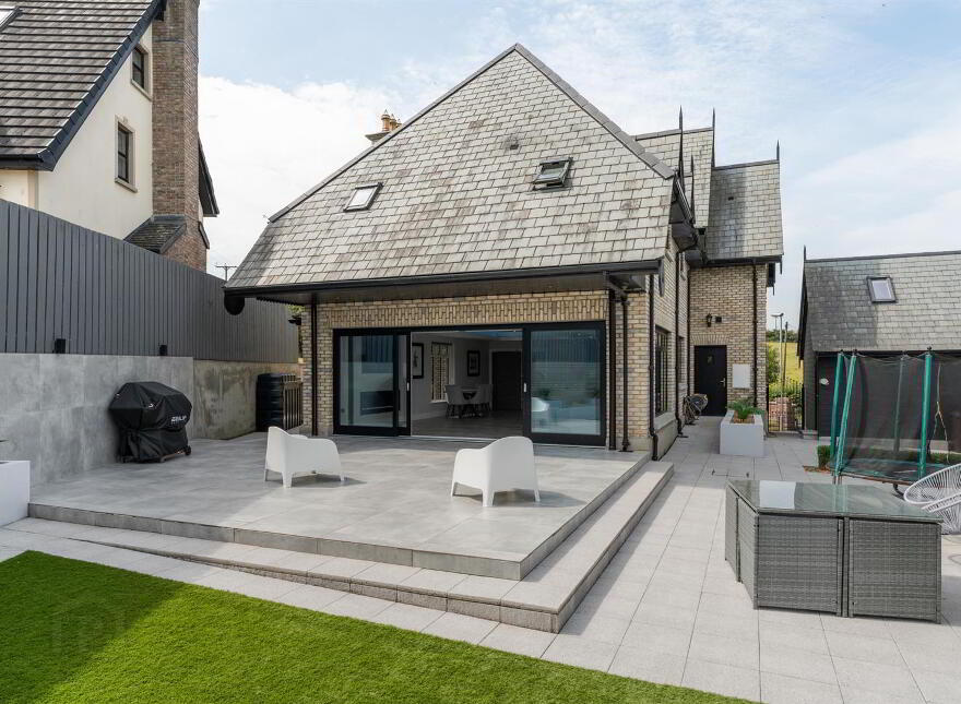 1a Clarke Lodge Mews, Newtownabbey, BT36 4PW