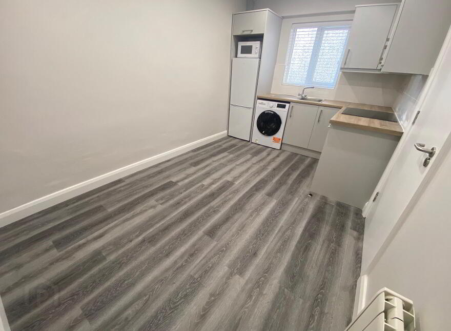 Rossmore Road, Ballyfermot, Dublin, D10