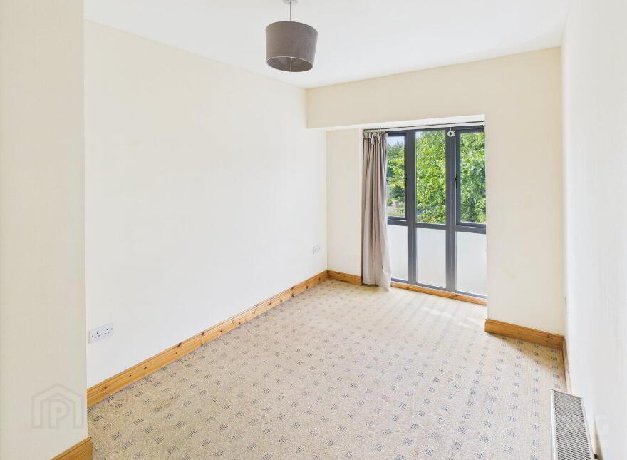 8 Colliers Brook, Tullamore, R35A4X7