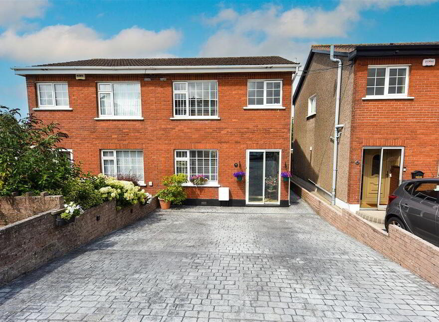 14 Murmont Court, Montenotte